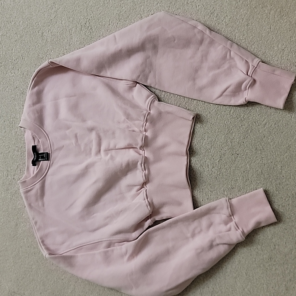 FOREVER 21 Cropped Sweatshirt